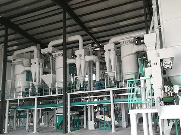 <a href=http://http://www.51yuqing.com.cn/product/6/ target=_blank class=infotextkey>玉米加工機(jī)械</a>